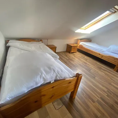 Im Monteurhaus In *